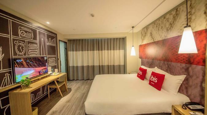 Ibis Urumqi Weixing Square Hotel Exteriér fotografie